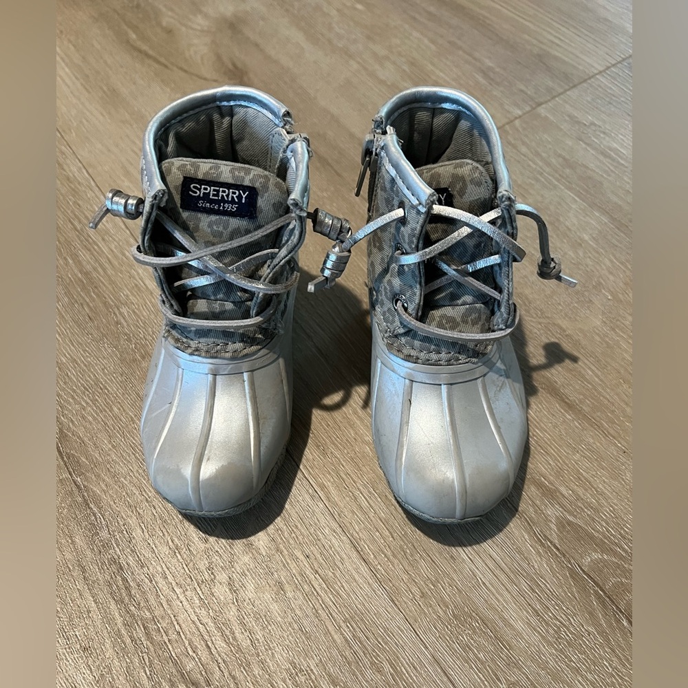 Sperry Duck Boots- great for snow- size 7T